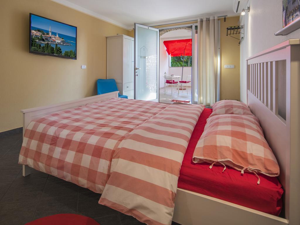 Apartment Urban โปเรช ภายนอก รูปภาพ